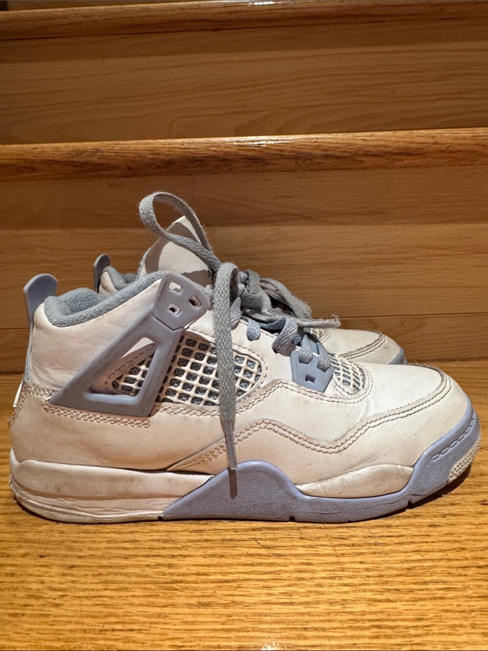 Jordan girl baby blue size 3